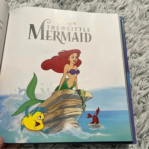 DISNEY Storybook Collection - Picture 7 of 13
